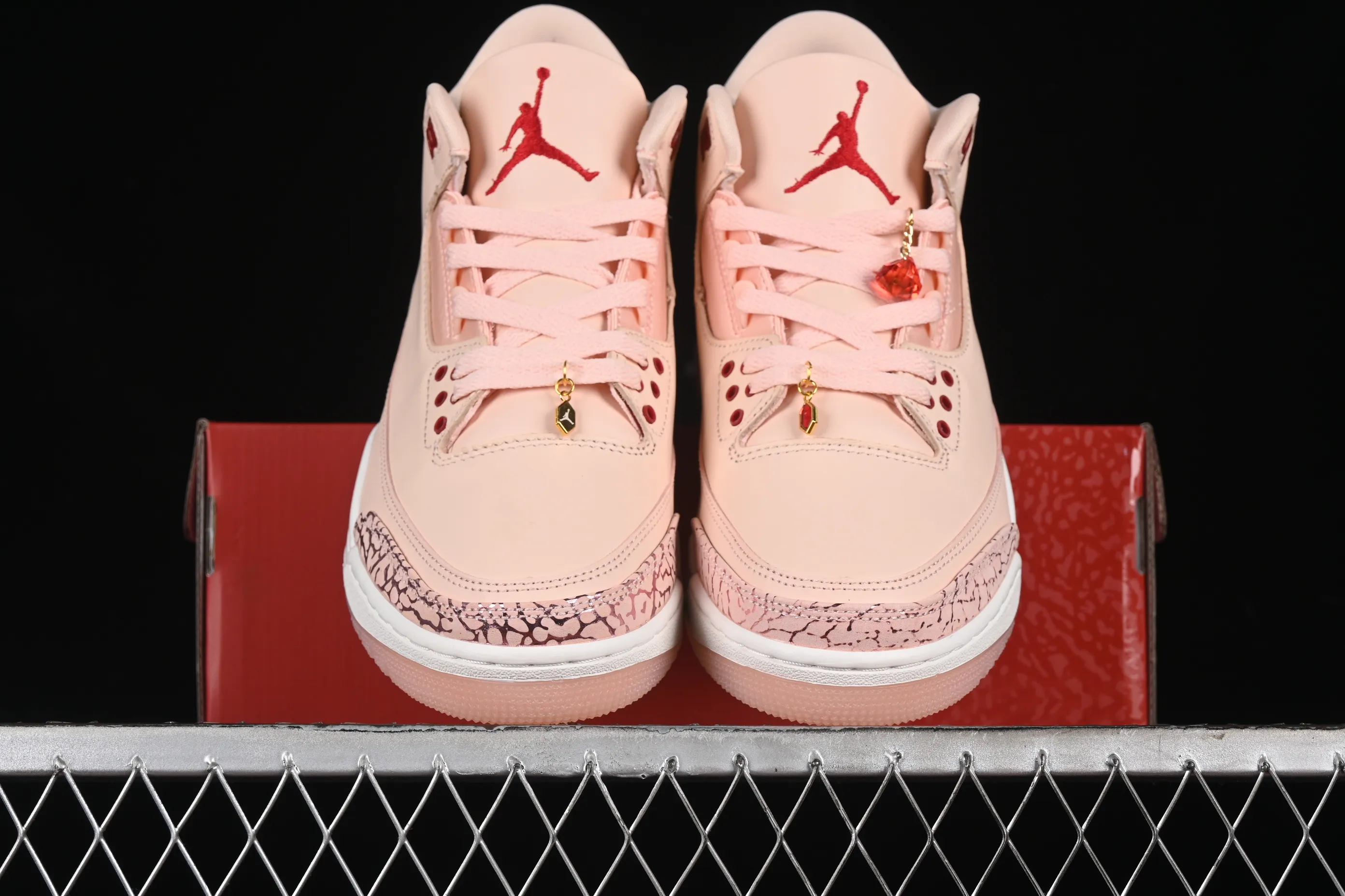 All categories Air Jordan Jordan series basketball shoes Air Jordan 3 Air Jordan 3 "Valentine's Day" AJ3 Joe 3 Valentine's Day Limited HJ0178-600